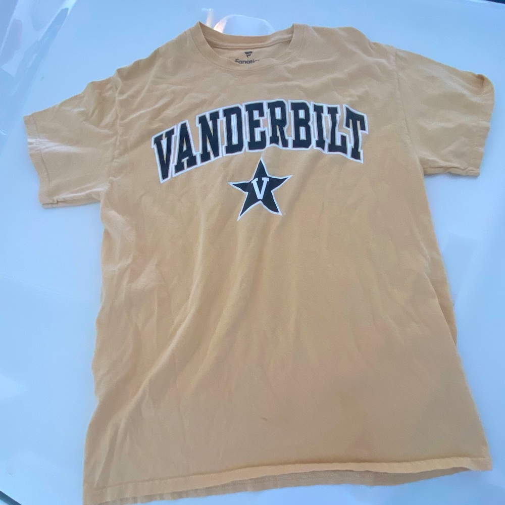 Vanderbilt t shirt sz medium